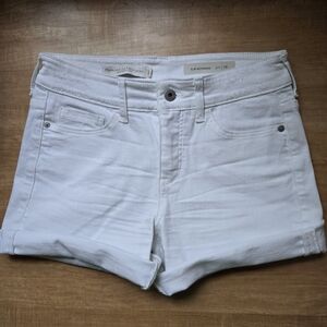White Denim Shorts, Pilcro & the Letterpress, Anthropologie, Slim Boyfriend 26